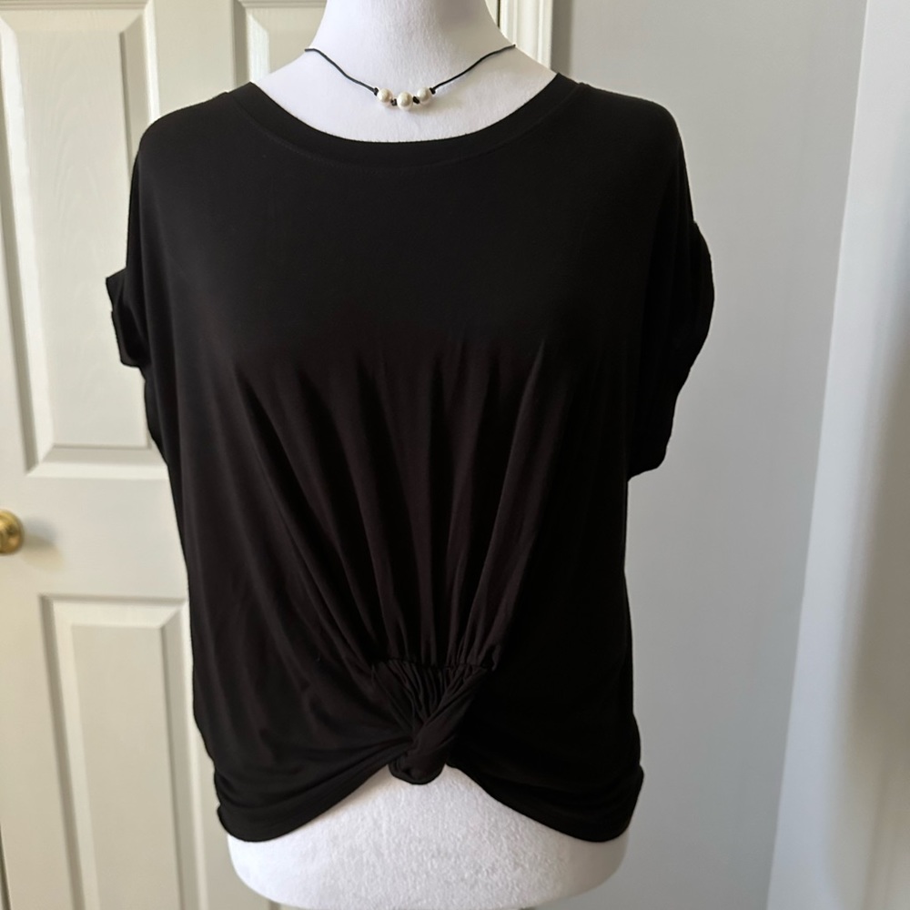 Vestique Black T-Shirt with front knot, Large